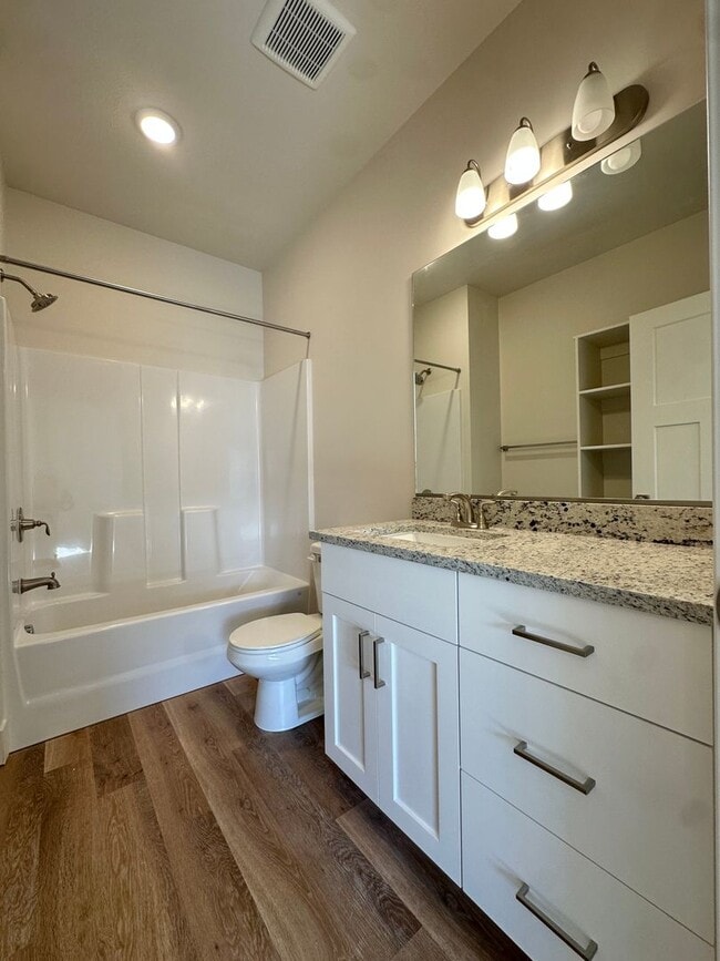 Building Photo - Brand New 3 Bed / 2.5 Bath Townhome in Sugar Mill Community