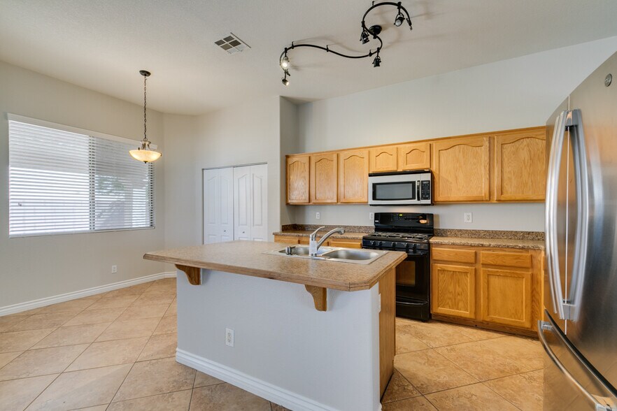 Building Photo - 1404 Pullman Pointe Ct