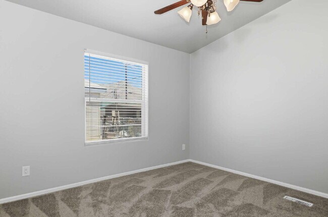 Building Photo - "Spacious 4-Bedroom Oasis with 2 Full Baths on Mount Rainier Ave, Las Vegas – Your Perfect Retrea...