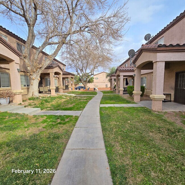 Building Photo - Gorgeous Townhouse for rent!!!