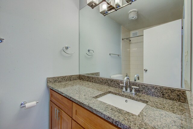 Building Photo - 3930 N Pine Grove Ave