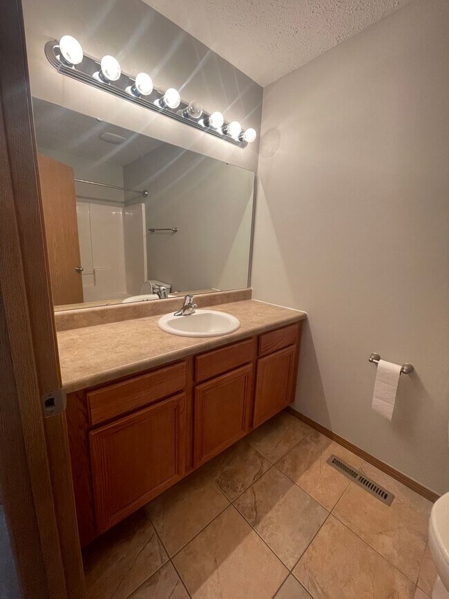 Building Photo - The Rivers- Ozark