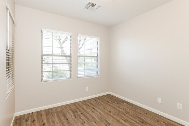 Building Photo - 4629 W Fortune Dr