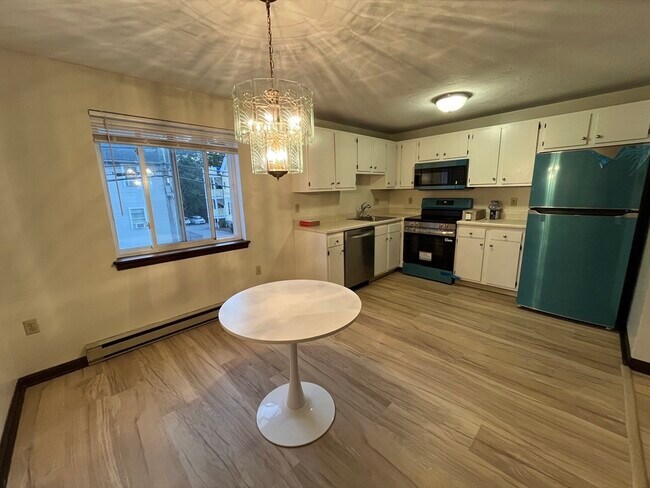 Building Photo - 53 Fairfield Park