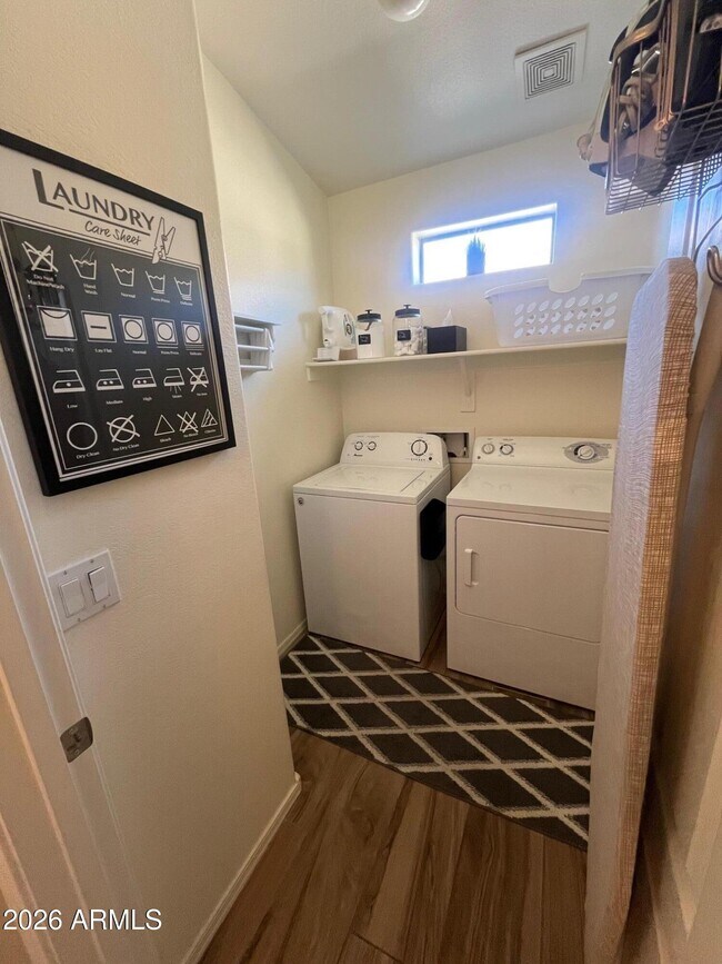 Building Photo - 1350 S Greenfield Rd