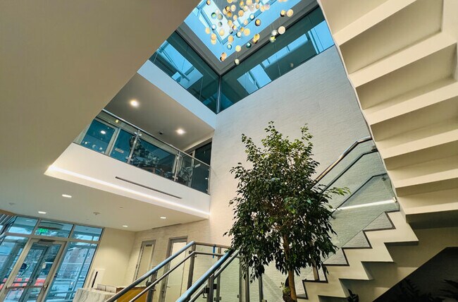 Building Photo - 46 Independence Dr