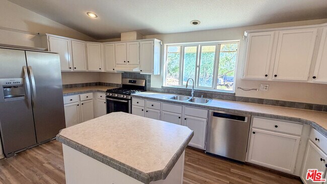 Building Photo - 25120 Charina Ln