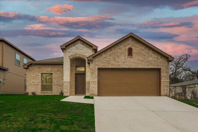 Building Photo - 441 Avenue A