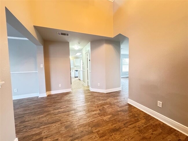 Building Photo - 1501 Van Horn Dr