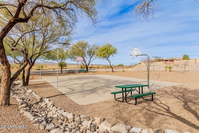 Building Photo - 39027 Furlong Ct