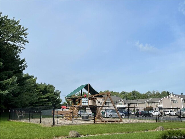 Building Photo - 100 Hillside Dr