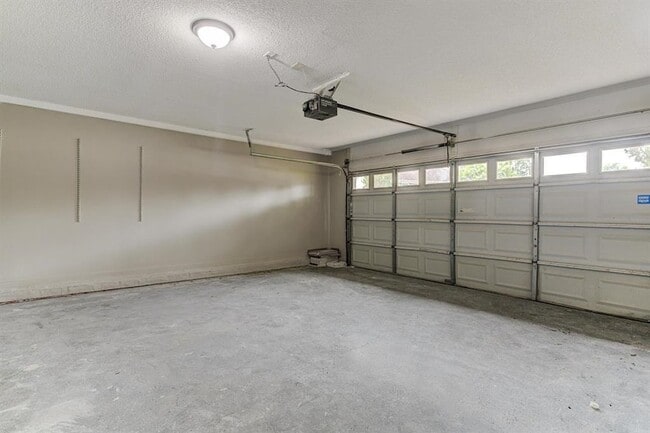 Building Photo - 8952 Vorlich Cove