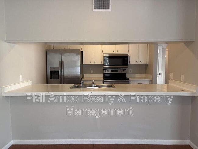 Building Photo - 4009 Forecast Dr