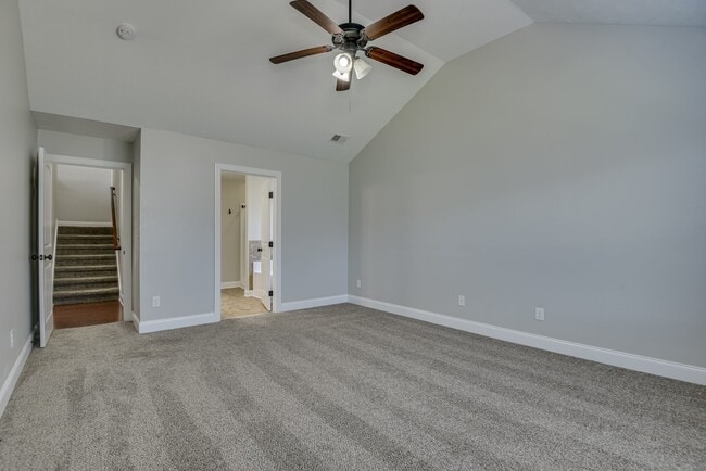 Building Photo - 1721 Dunmore Ave