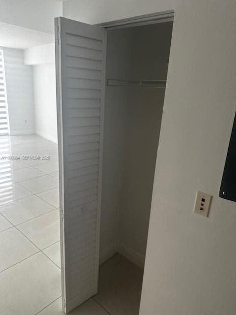 Building Photo - 1750 N Bayshore Dr