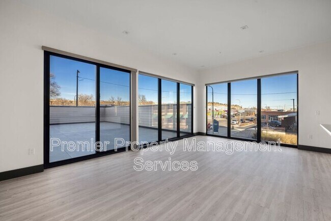 Building Photo - 2310 First Ave N