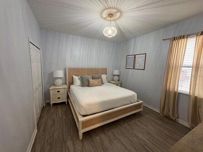 Building Photo - 4445 Shiva Loop