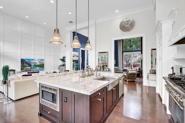Building Photo - 5866 St Annes Way