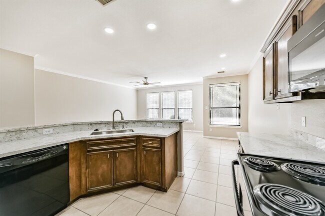 Building Photo - 4214 Brinkley St