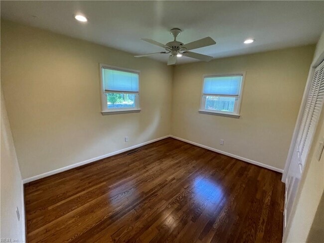 Building Photo - 949 General Beauregard Dr