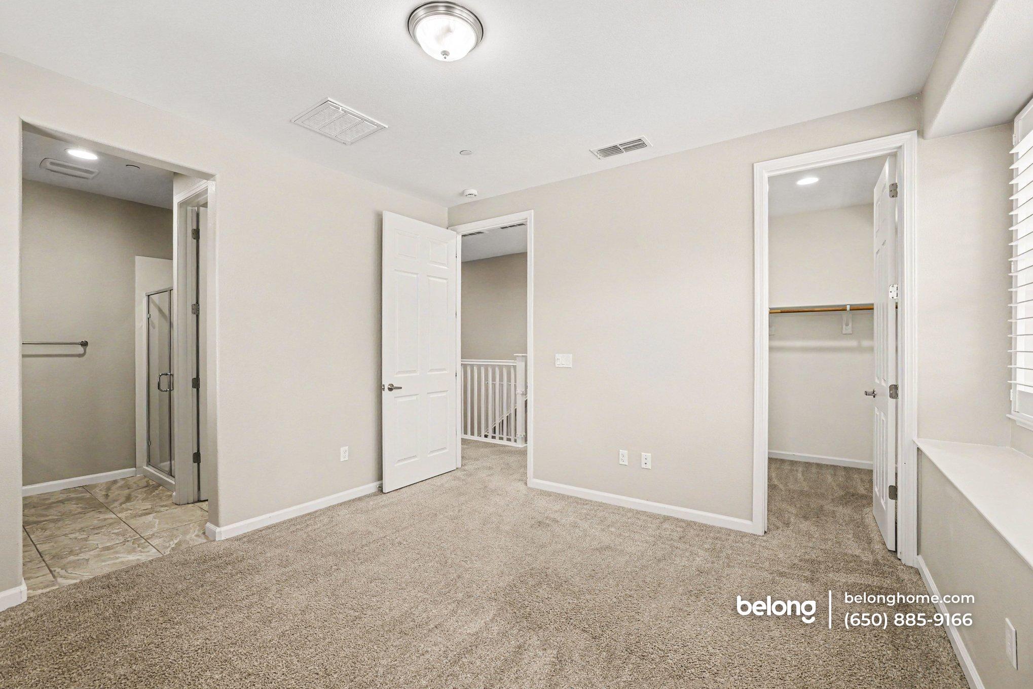 Building Photo - 3989 Portola Cmn