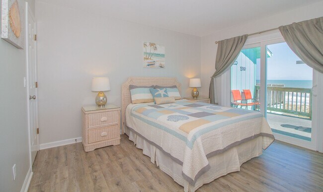Building Photo - OFF-SEASON FURNISHED RENTAL