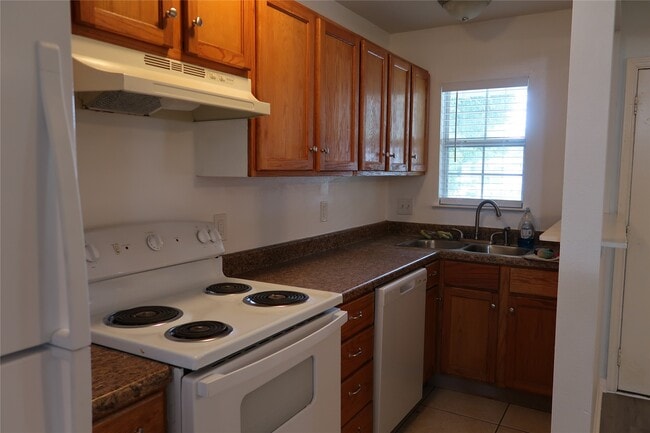 Building Photo - 4721 9th St