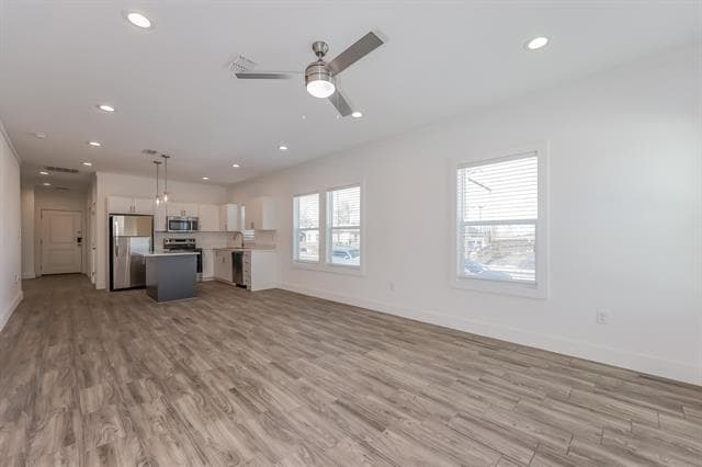 Building Photo - 1601 Daniel Dr