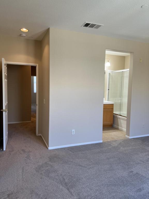 Building Photo - 35992 Lindstrand Ave