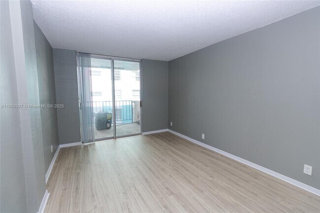 Building Photo - 2903 NE 163rd St