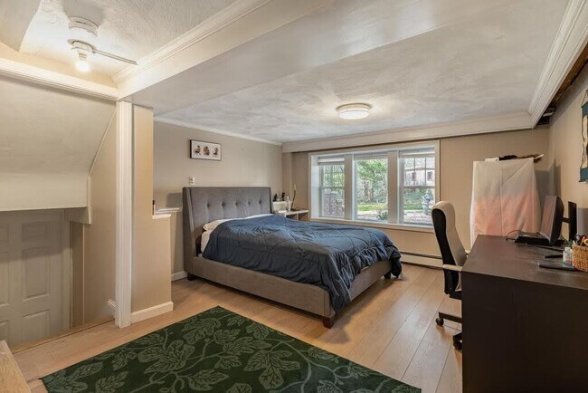 Building Photo - 15 Winchester Dr