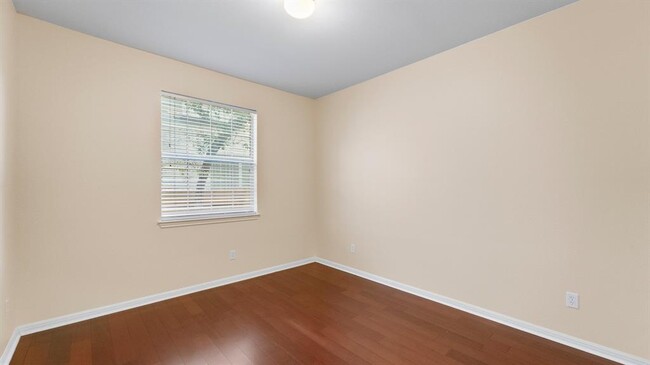 Building Photo - 7808 Alophia Dr