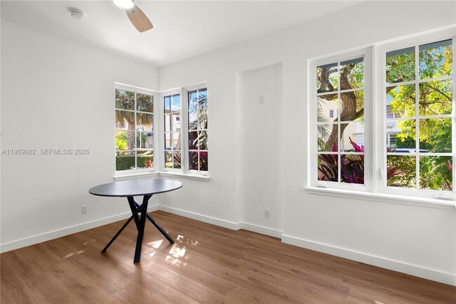 Building Photo - 1009 Meridian Ave