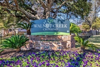 Building Photo - Walnut Creek Crossing