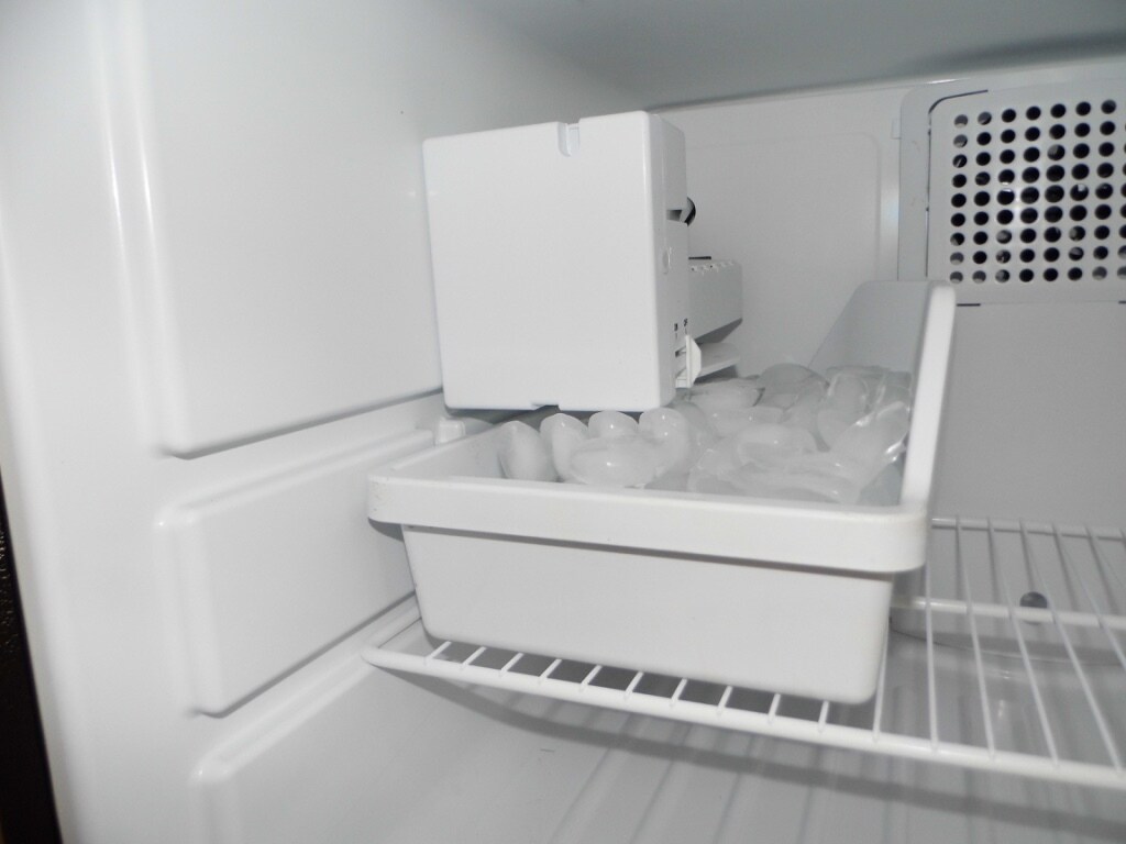 Ice-maker works great - 2312-A Belle Ave NE