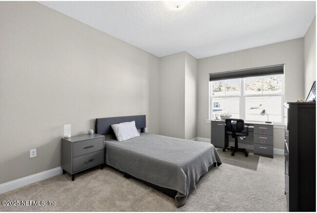 Building Photo - 179 Liberty Bell Rd