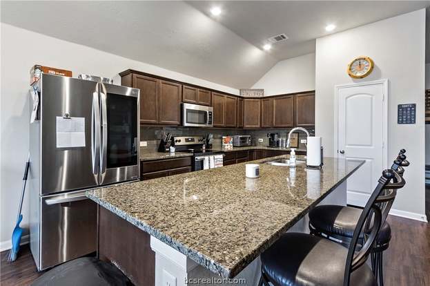 Building Photo - 1462 Kingsgate Dr
