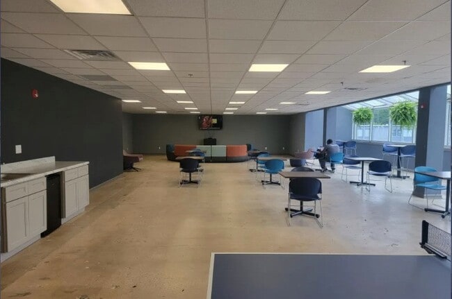 Building Photo - 4205 Hatch Blvd