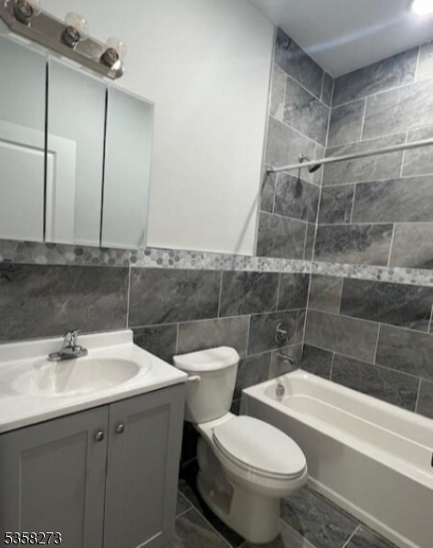 Building Photo - 476 Meade St