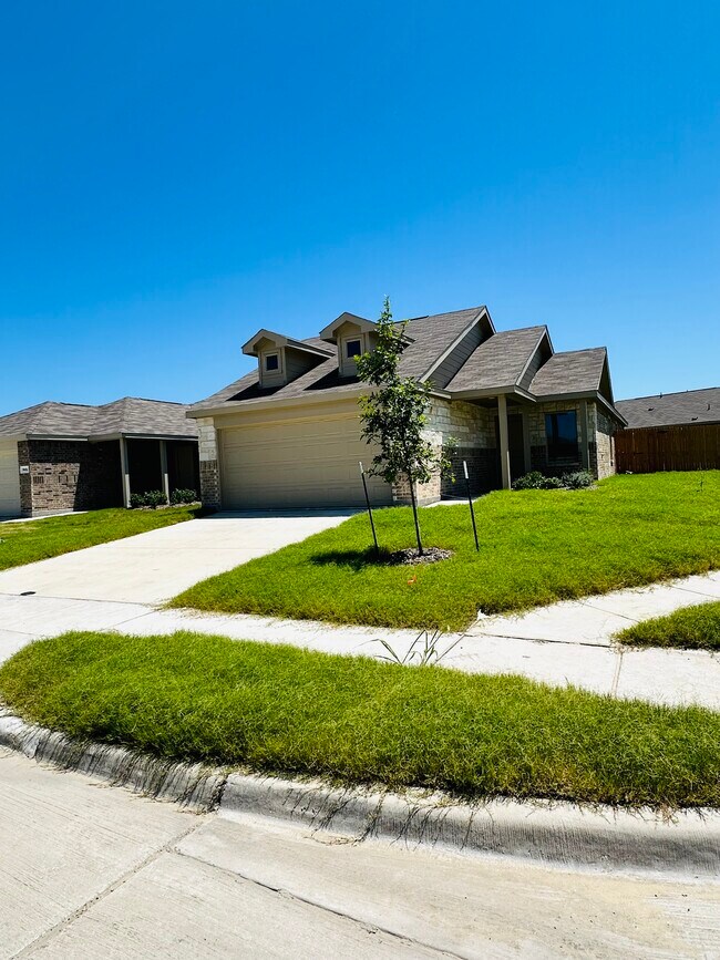 Building Photo - 1447 Dovekie Dr