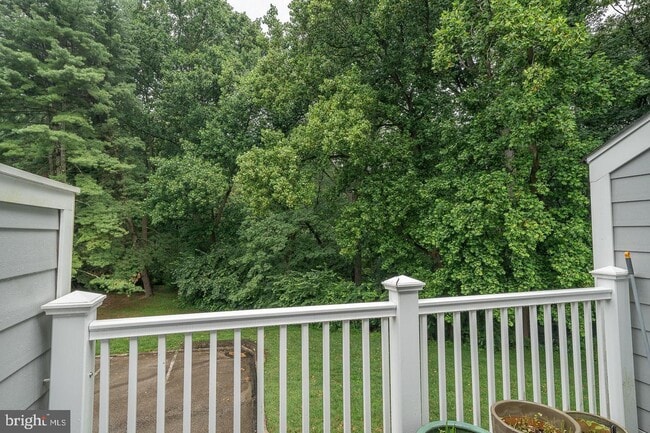 Building Photo - 1750 Oakwood Terrace