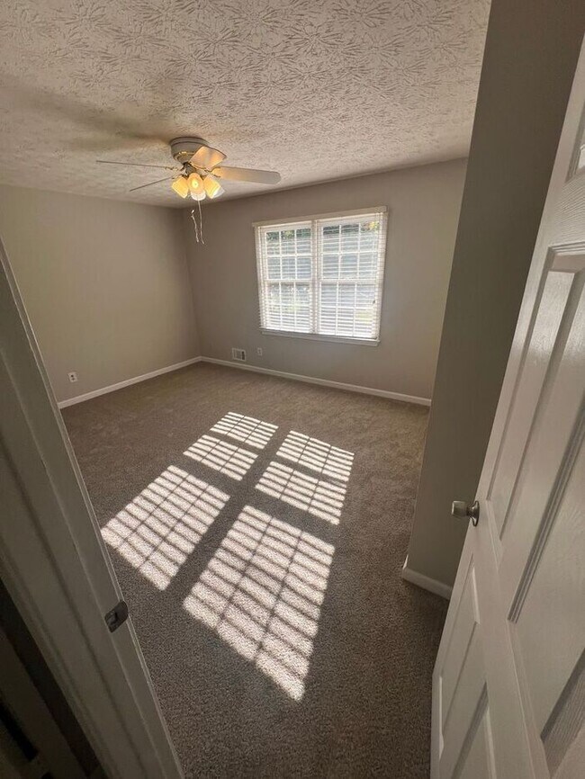Building Photo - !!!WARNING: AVOID SCAMS CONFIRM RENTAL AT ...