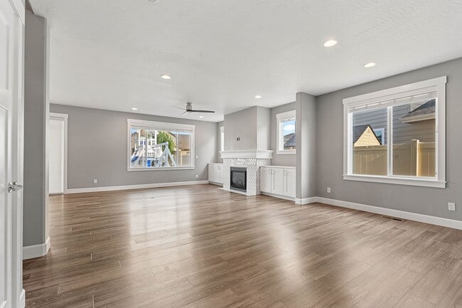 Building Photo - River District Home For Rent