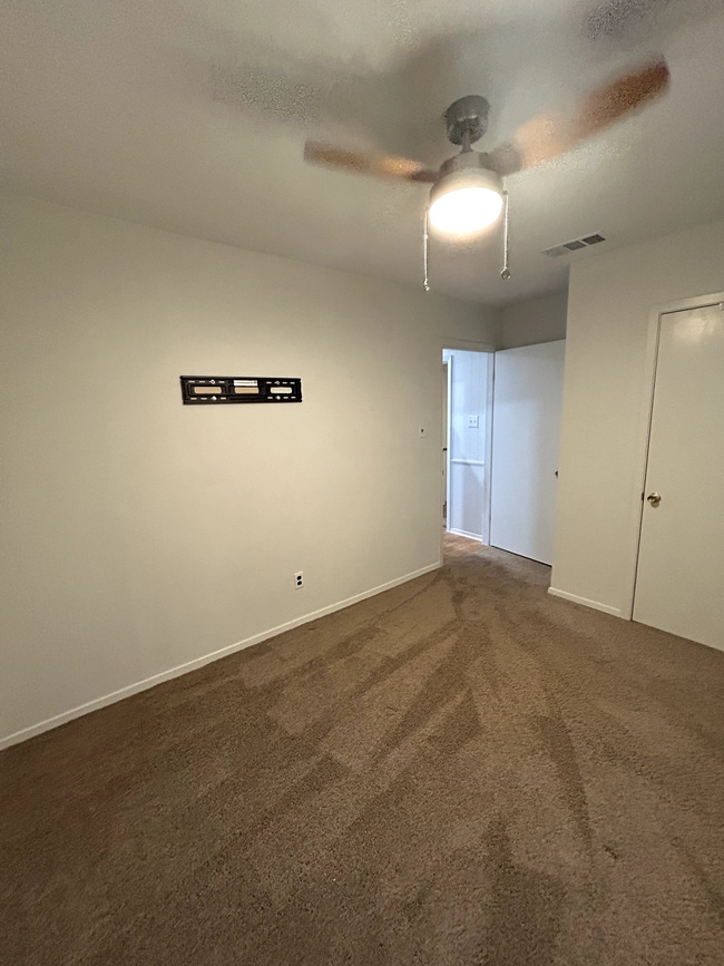 Building Photo - Casita 236