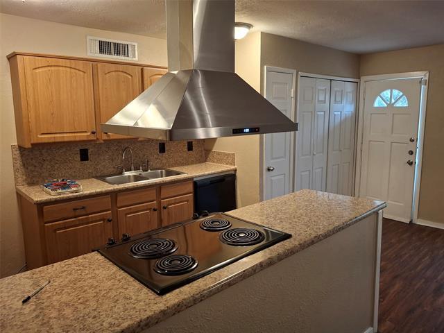 Building Photo - 510 Cumberland Dr