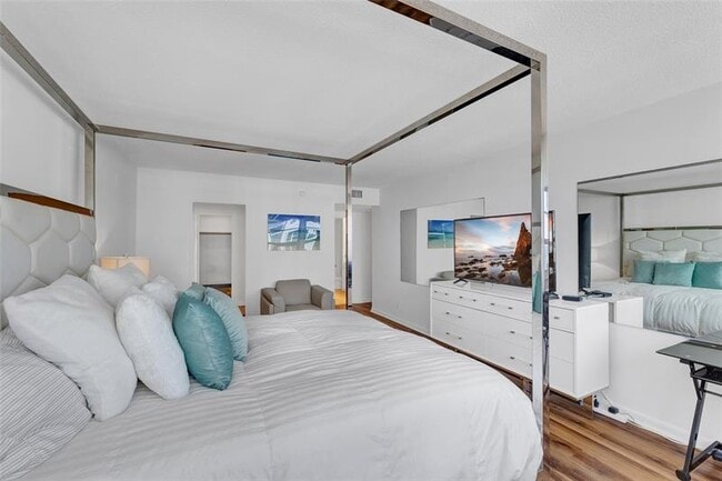 Building Photo - 3430 Galt Ocean Dr