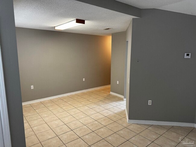 Building Photo - 9184 Arand Dr