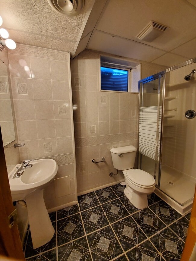 Building Photo - 5017 W Elm Ct