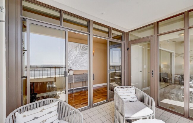 Building Photo - 700 W Harbor Dr