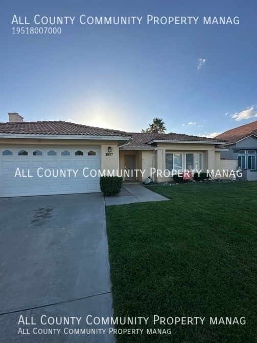 Primary Photo - 1857 Creekside Dr